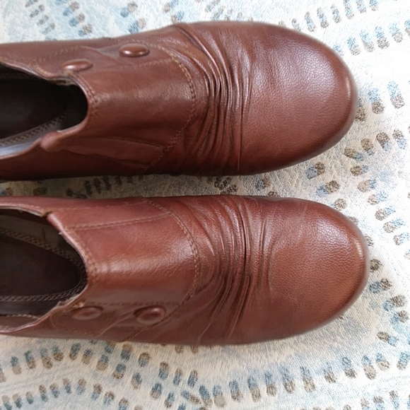 Bare Traps Tyley Leather Scrunchy Heel Booties 9M Brown - Picture 12 of 16